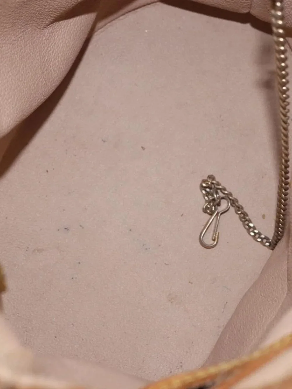 Louis Vuitton brand	louis vuitton
